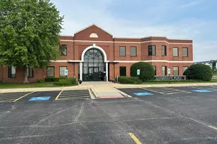 2260 W Higgins Rd, Hoffman Estates, IL 60169 - Photo 1