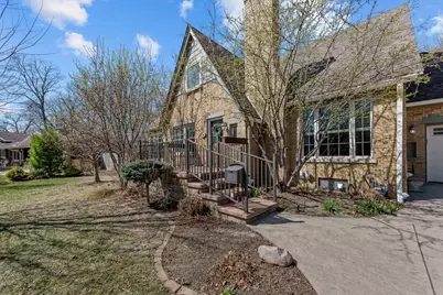 2405 23rd Avenue A, Moline, IL 61265 - Photo 2