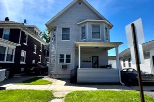 119 E Superior St, Ottawa, IL 61350 - Photo 2