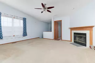 1801 Clearwater Ave, Bloomington, IL 61704 - Photo 4