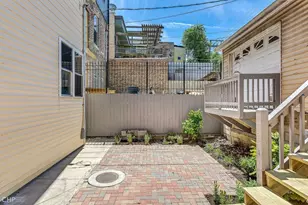 1022 N Ashland Ave, Chicago, IL 60622 - Photo 18