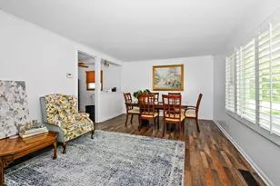 336 Mohawk St, Park Forest, IL 60466 - Photo 4