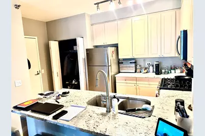 330 N Jefferson Street #807, Chicago, IL 60661 - Photo 4