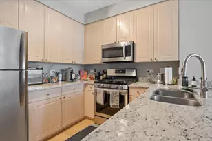 330 N Jefferson St, Chicago, IL 60661 - Photo 8