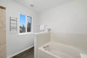 830 Longwood Dr, Algonquin, IL 60102 - Photo 20