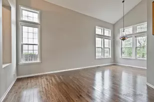 2213 Apple Hill Ln, Buffalo Grove, IL 60089 - Photo 4