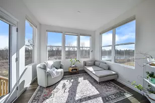 564 Thorne St, Batavia, IL 60510 - Photo 6