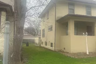 11722 S Parnell Ave, Chicago, IL 60628 - Photo 2