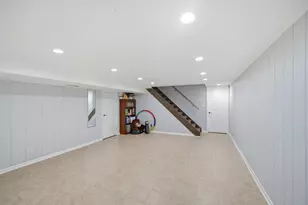 437 Maple Dr, Wheeling, IL 60090 - Photo 16