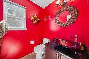 2552 Whitehall Ln, Naperville, IL 60564 - Photo 16