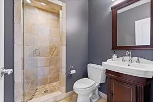 3638 N Wayne Ave, Chicago, IL 60613 - Photo 24