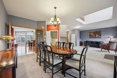 224 Cross Creek Lane, Lindenhurst, IL 60046 - Photo 10