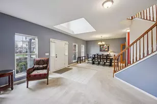 224 Cross Creek Ln, Lindenhurst, IL 60046 - Photo 12