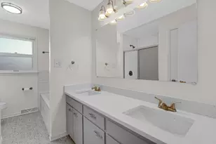 17525 Maple Ave, Lansing, IL 60438 - Photo 14