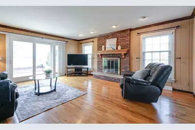 620 W Peregrine Drive, Palatine, IL 60067 - Photo 4