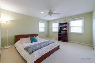 620 W Peregrine Dr, Palatine, IL 60067 - Photo 18