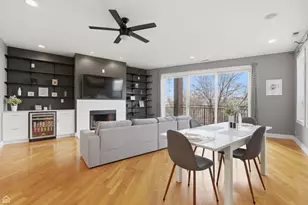 2818 W Chicago Ave, Chicago, IL 60622 - Photo 2