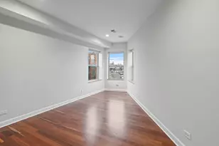 7227 N Rogers Ave, Chicago, IL 60645 - Photo 4