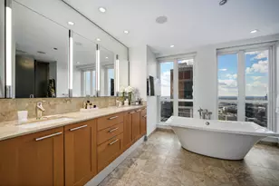 11 E Walton St, Chicago, IL 60611 - Photo 18