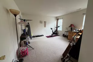 2554 Evergreen Cir, McHenry, IL 60050 - Photo 8