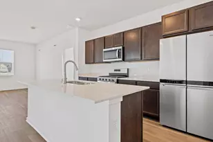 17539 W Windemere Cir, Lockport, IL 60441 - Photo 8