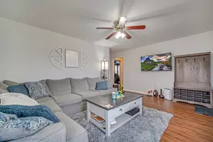 1205 N Prairie Ave, Joliet, IL 60435 - Photo 4