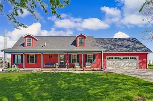 1202 Peters Dr, Saint John, IL 61873 - Photo 2