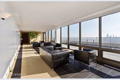 [Address not provided], Chicago, IL 60657 - Photo 12