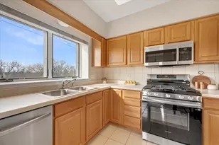 1 S Lincoln Ave, Lombard, IL 60148 - Photo 12