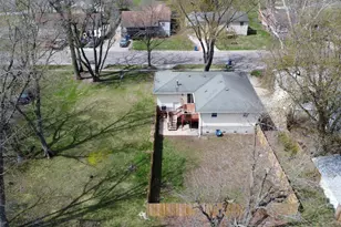 520 N 6th St, Watseka, IL 60970 - Photo 4