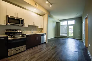 851 W Grand Ave, Chicago, IL 60642 - Photo 2