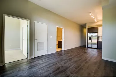 851 W Grand Avenue #102, Chicago, IL 60642 - Photo 4