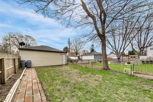 9501 Jackson Ave, Brookfield, IL 60513 - Photo 14