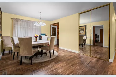 1013 Manor Drive, Streamwood, IL 60107 - Photo 6