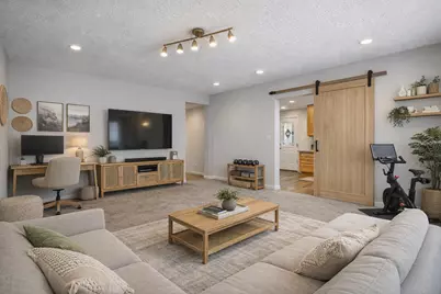 1013 Manor Drive, Streamwood, IL 60107 - Photo 20