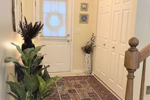 852 Beech Dr, Elgin, IL 60120 - Photo 8