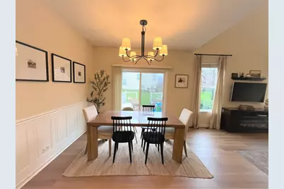 852 Beech Drive, Elgin, IL 60120 - Photo 6