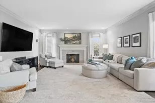 439 Hill Ave, Glen Ellyn, IL 60137 - Photo 10