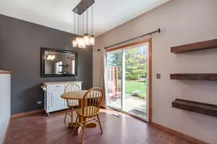 3534 Blue Ridge Ct, Carpentersville, IL 60110 - Photo 6