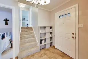 10620 Lockwood Ave, Oak Lawn, IL 60453 - Photo 2