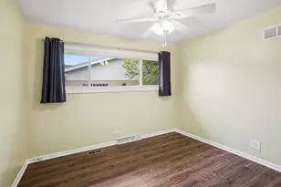 495 Kinkaid Ct, Des Plaines, IL 60016 - Photo 14