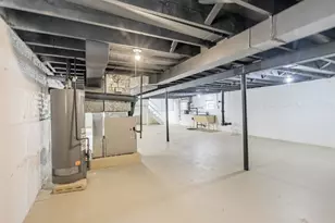 8139 S Exchange Ave, Chicago, IL 60617 - Photo 16