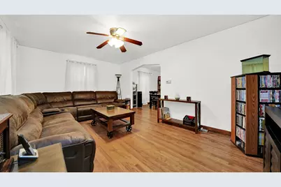 3648 W 68th Place, Chicago, IL 60629 - Photo 4