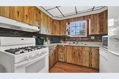 3648 W 68th Place, Chicago, IL 60629 - Photo 8