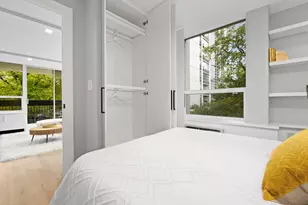 1455 N Sandburg Terrace, Chicago, IL 60610 - Photo 18