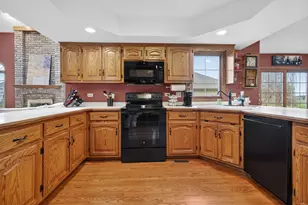 9200 174th St, Tinley Park, IL 60487 - Photo 18