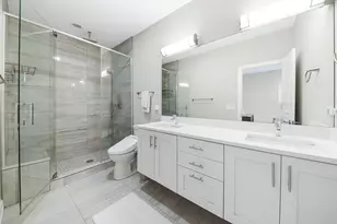 1025 Walnut Wy, Oak Park, IL 60302 - Photo 16