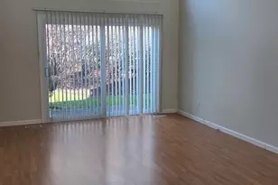 496 Stone Gate Cir, Schaumburg, IL 60193 - Photo 4