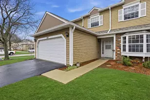 450 Ascot Ln, Streamwood, IL 60107 - Photo 4