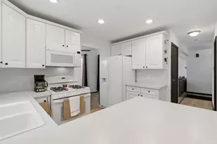 450 Ascot Ln, Streamwood, IL 60107 - Photo 12